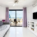 Las Americas Royal